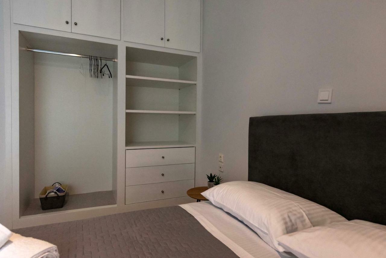 Avra Apartment Kalamáta Eksteriør bilde